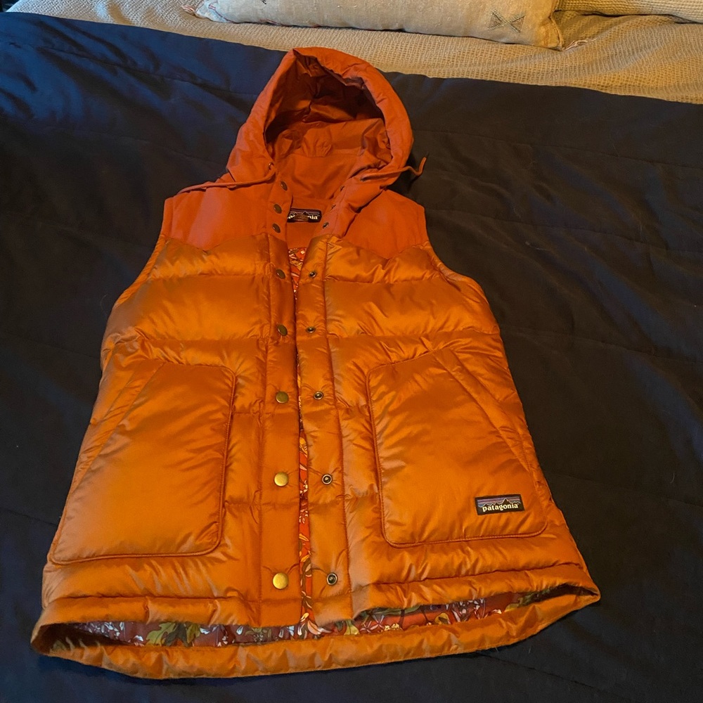 Patagonia insulated vest never worn